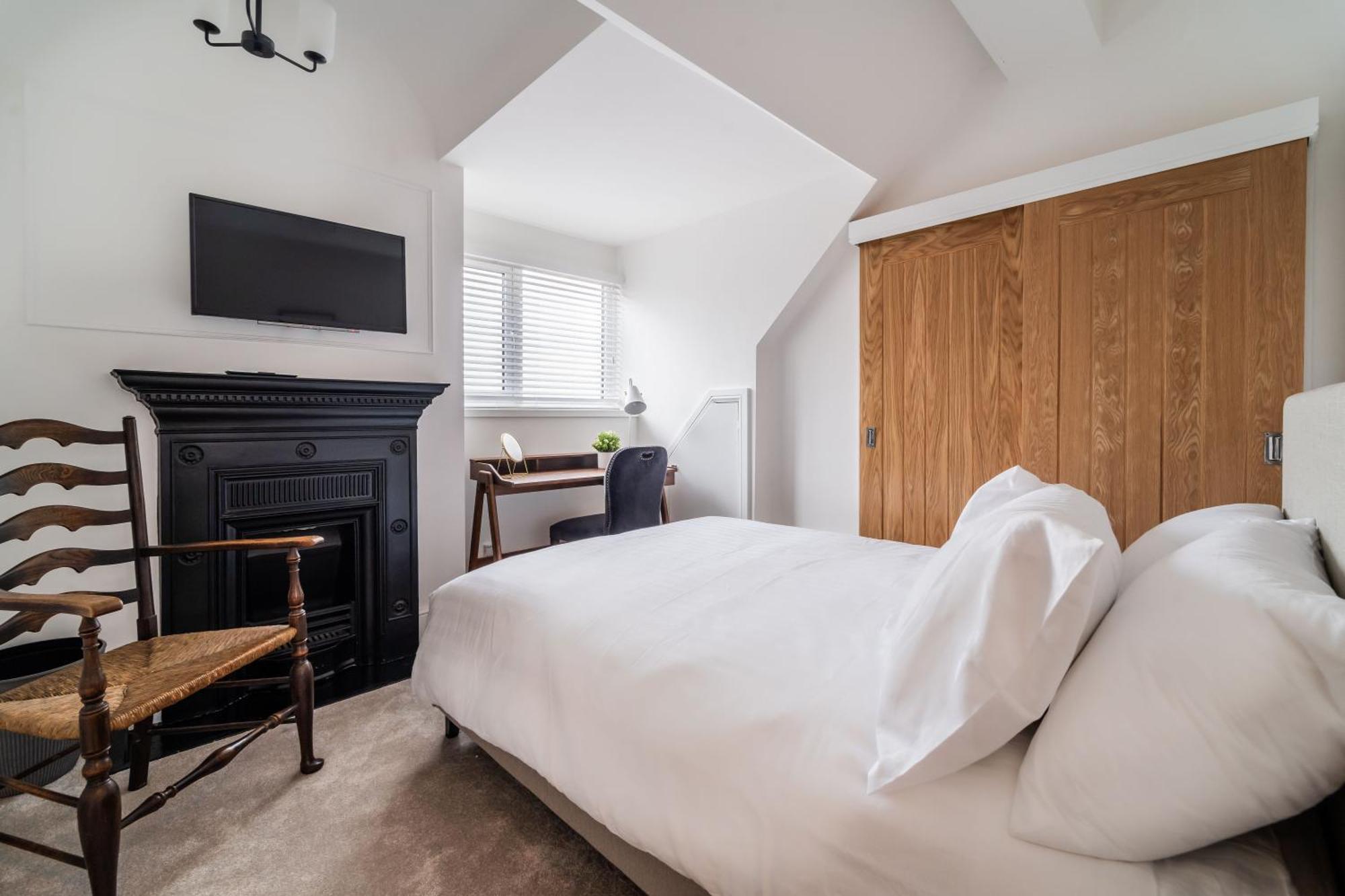 2 The Quadrant Luxury Apartments - Хойлэйк Экстерьер фото