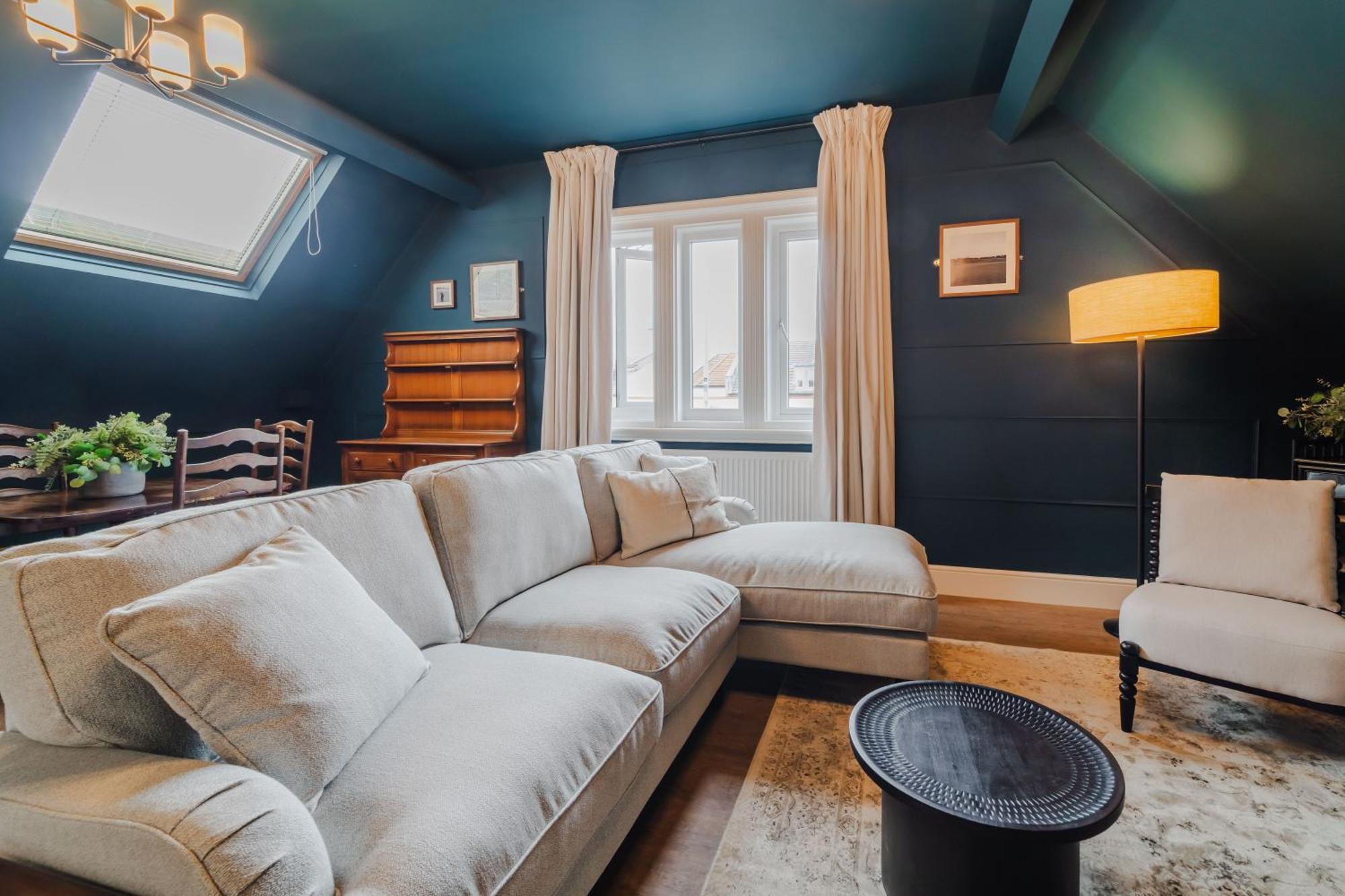 2 The Quadrant Luxury Apartments - Хойлэйк Экстерьер фото